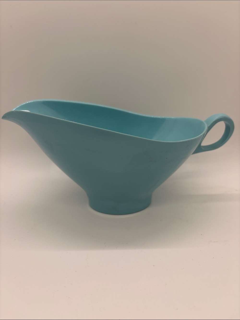 Vintage Aqua Blue Melamine Gravy Boat with Handle. BOONTONWARE